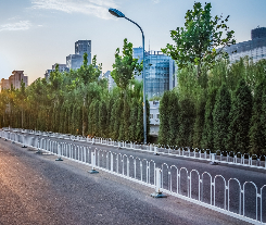 京式道路交通護（hù）欄的材料規格（gé）尺寸常用多少